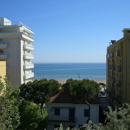 Hotel Taunus - Vista Mare Riccione Ngoại thất bức ảnh