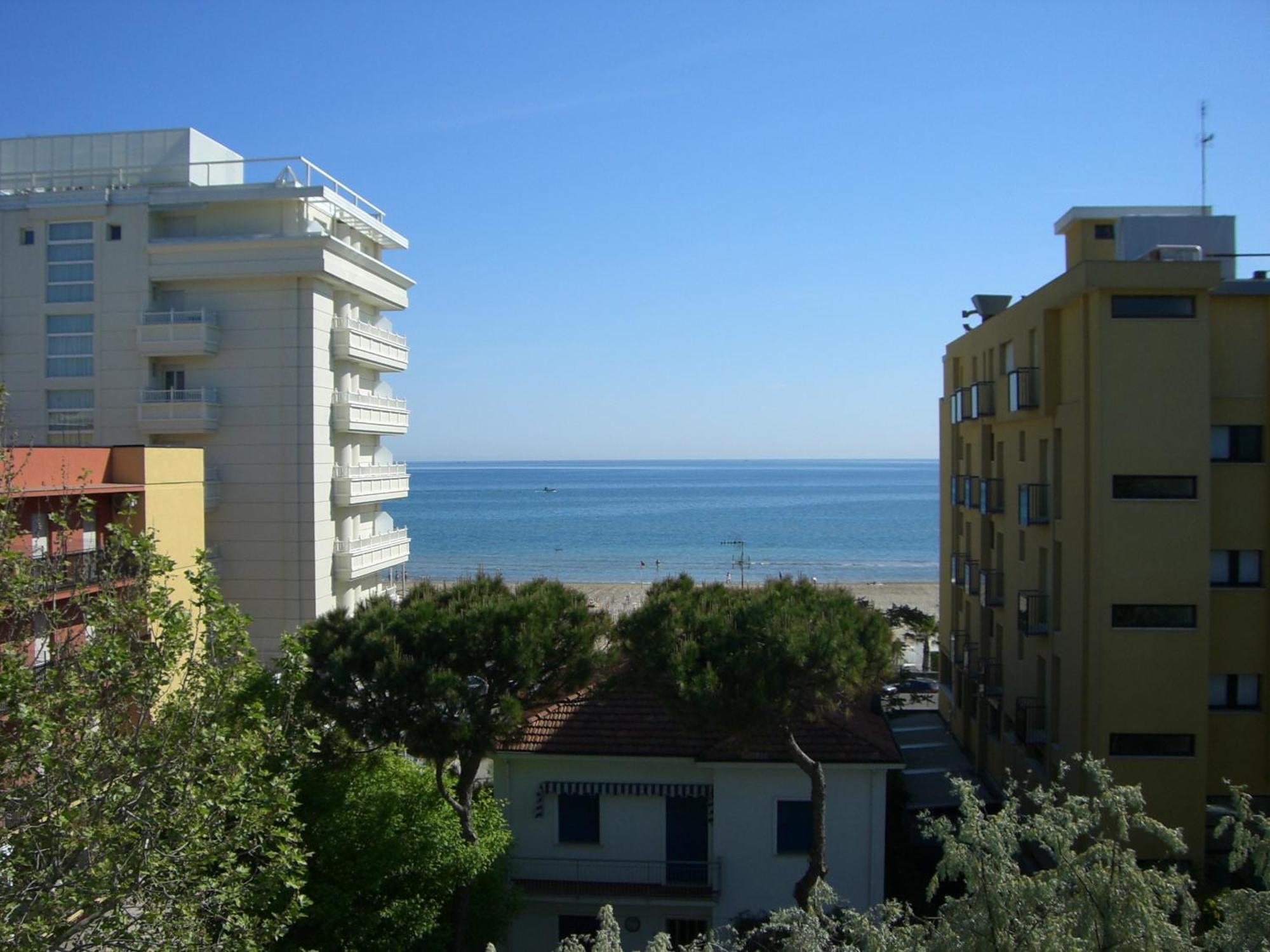 Hotel Taunus - Vista Mare Riccione Ngoại thất bức ảnh