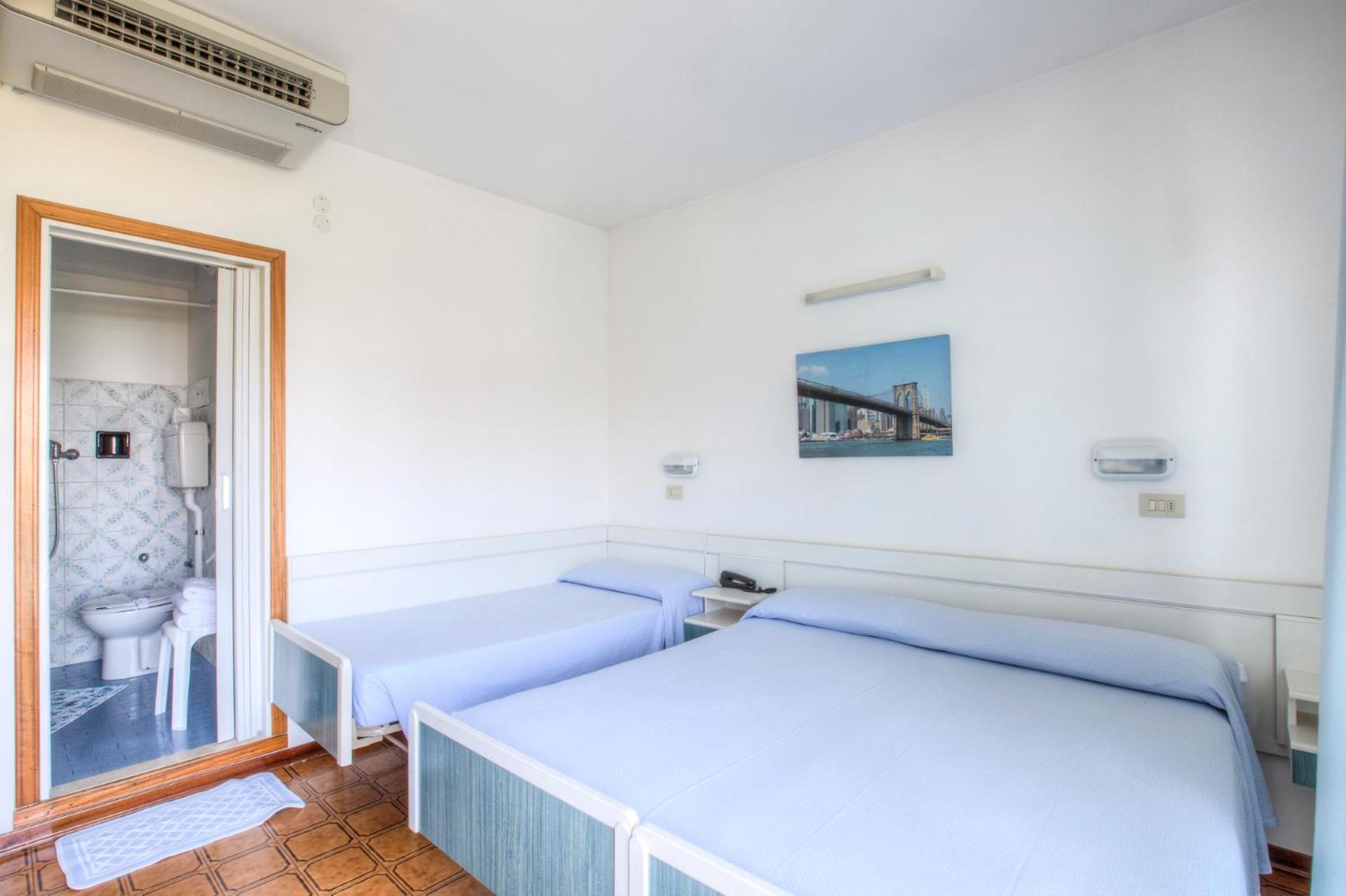 Hotel Taunus - Vista Mare Riccione Ngoại thất bức ảnh